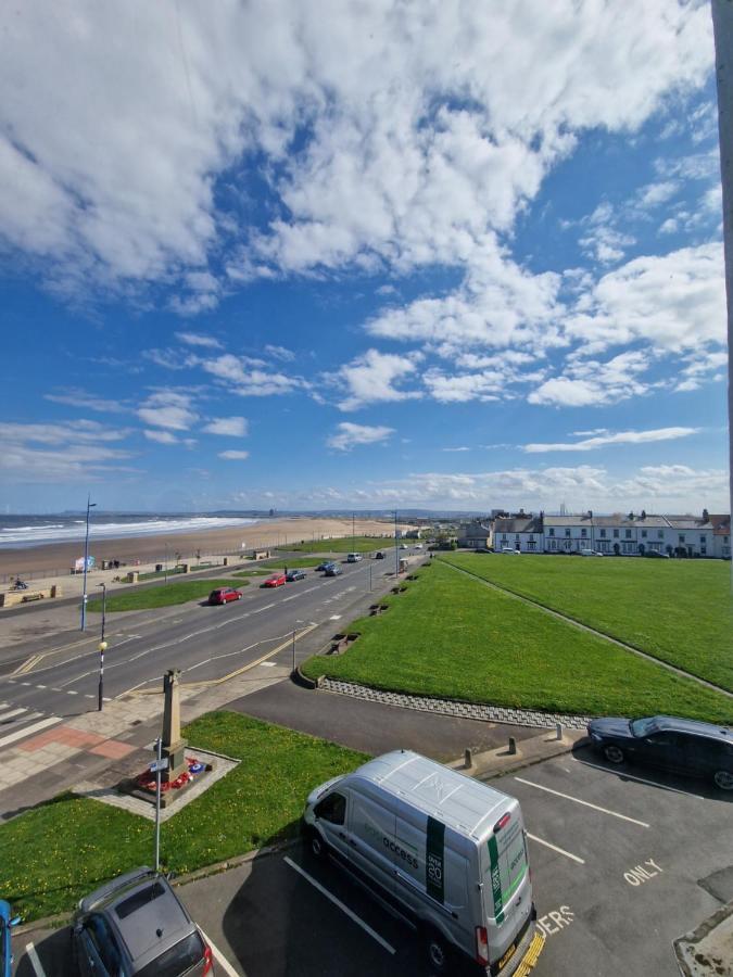 2 The Green, Exceptional Large House, Sea Views Loads Of Bathrooms シートン・カルー エクステリア 写真