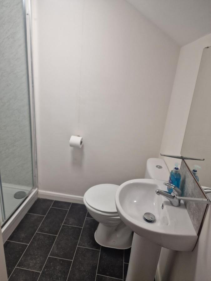 2 The Green, Exceptional Large House, Sea Views Loads Of Bathrooms シートン・カルー エクステリア 写真